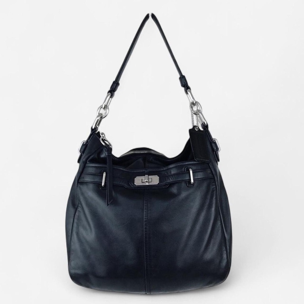 Elegant Black Leather Shoulder Bag